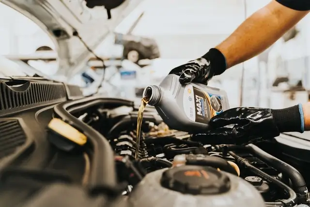 Oil Change Service In Boyertown Pennsylvania Using Top Quality Oil